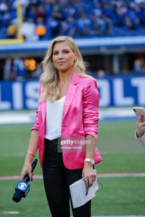 sideline-reporter-melanie-collins-is-seen-during-the-indianapolis-picture-id1177856056-1.thumb.jpg.4da7aa626f92fca8dbdb2d1c5a96ced7.jpg